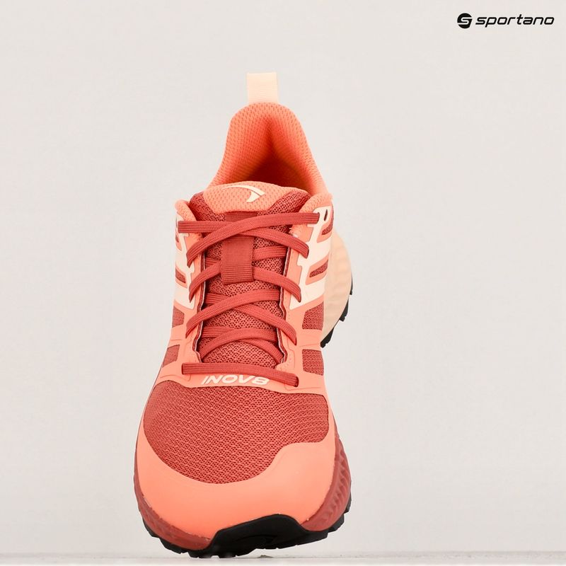 Buty do biegania damskie Inov-8 Trailfly dusty rose/pale pink 9