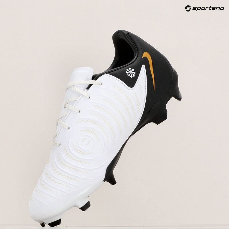 Buty piłkarskie Nike Phantom GX II Academy FG/MG white/metallic gold coin/black 9