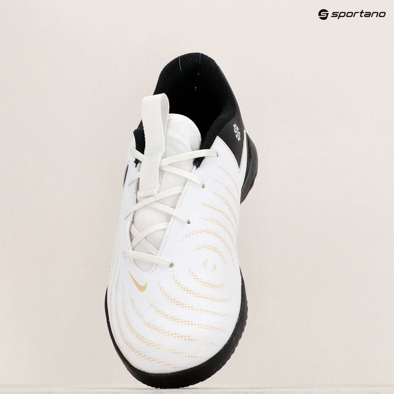 Buty piłkarskie dziecięce Nike Phantom GX II Academy IC white/metallic gold coin/black 9