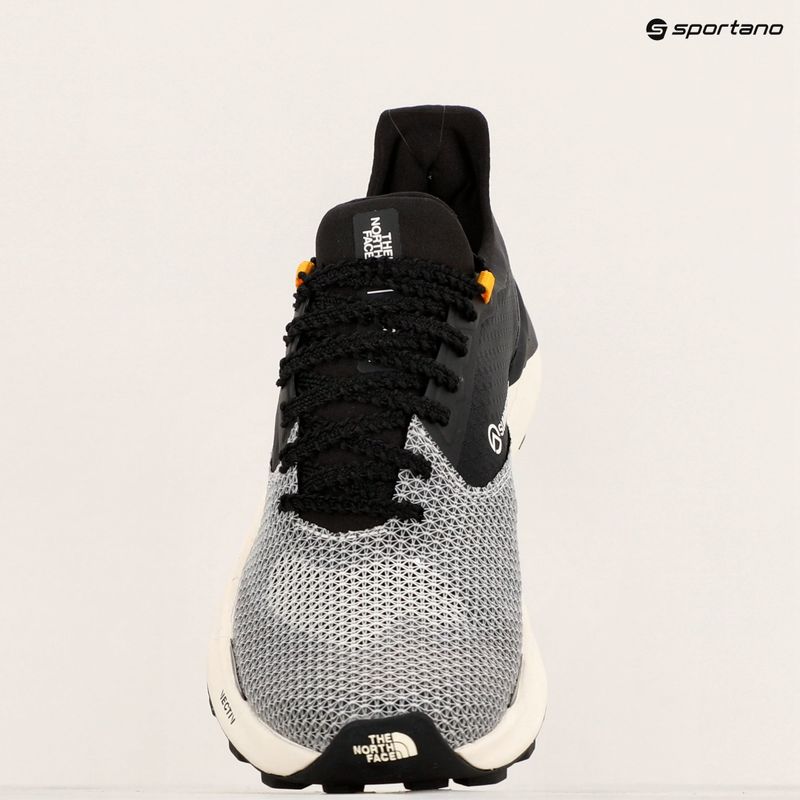 Buty do biegania damskie The North Face Summit Vectiv Sky white dune/tnf black 16