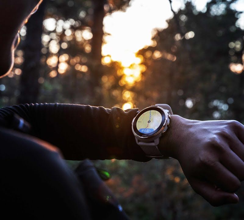 Zegarek Suunto 7 white burgundy SS050380000 8