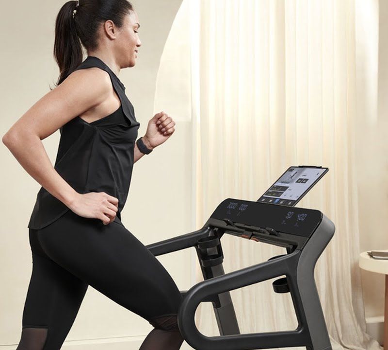 Bieżnia elektryczna Technogym MyRun black 13