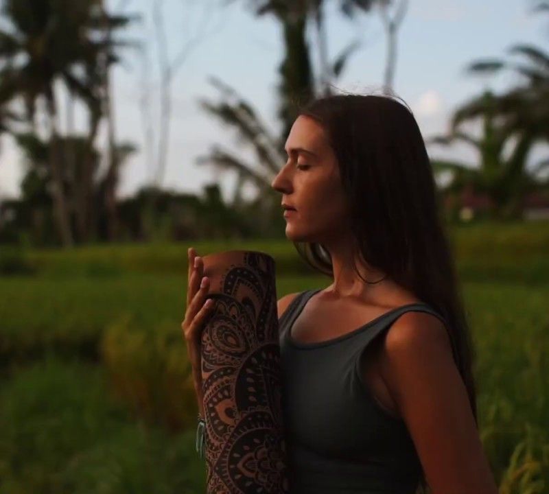 Mata do jogi Yoga Design Lab Cork 3,5 mm mandala white 11