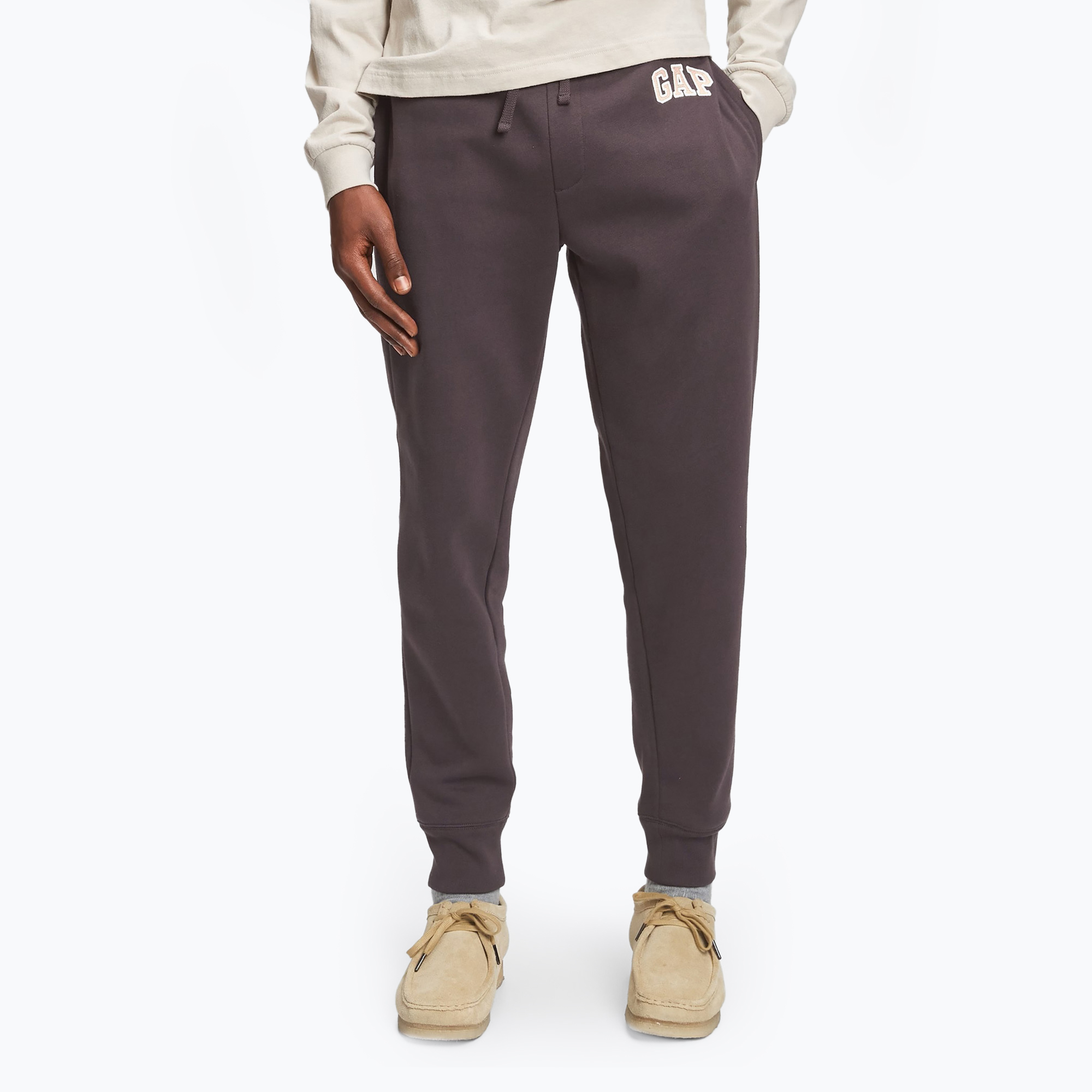 Spodnie męskie GAP V-Heritage Logo Jogger turkish coffee | WYSYŁKA W 24H | 30 DNI NA ZWROT