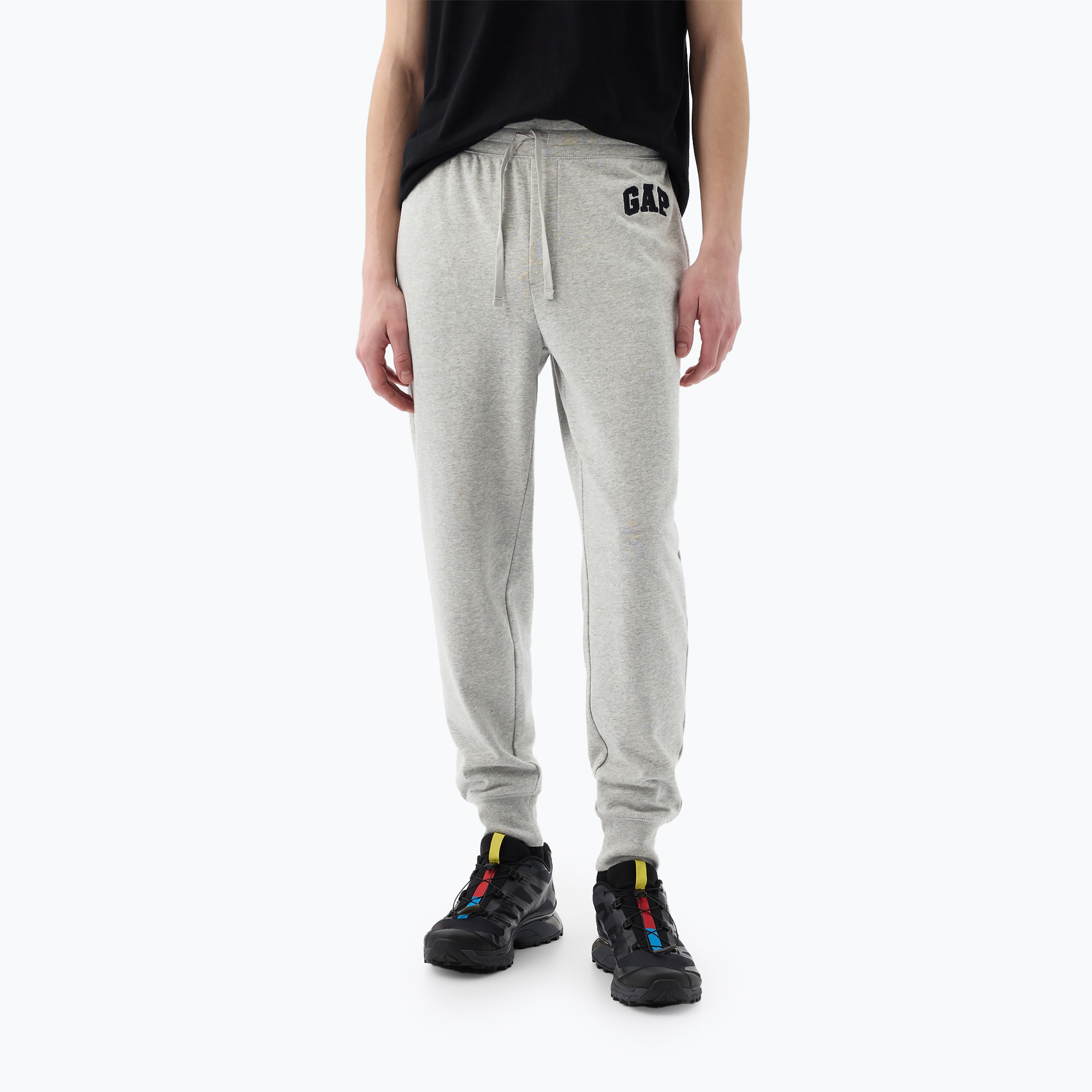 Spodnie męskie GAP Heritage French Terry Loggo Jogger light heather grey | WYSYŁKA W 24H | 30 DNI NA ZWROT