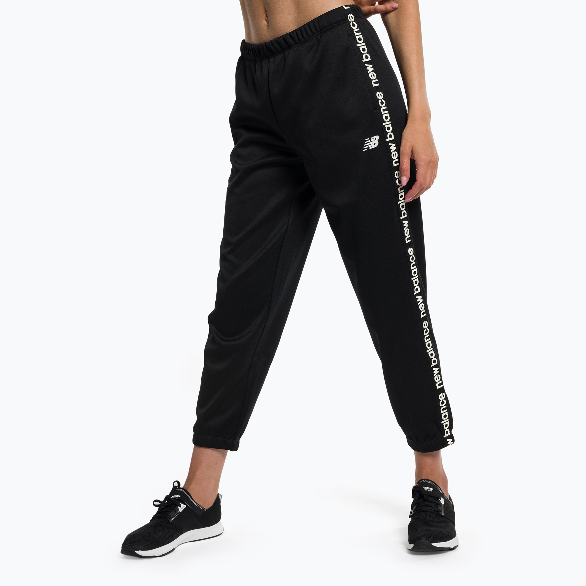 Spodnie treningowe damskie New Balance Relentless Performance Fleece black | WYSYŁKA W 24H | 30 DNI NA ZWROT