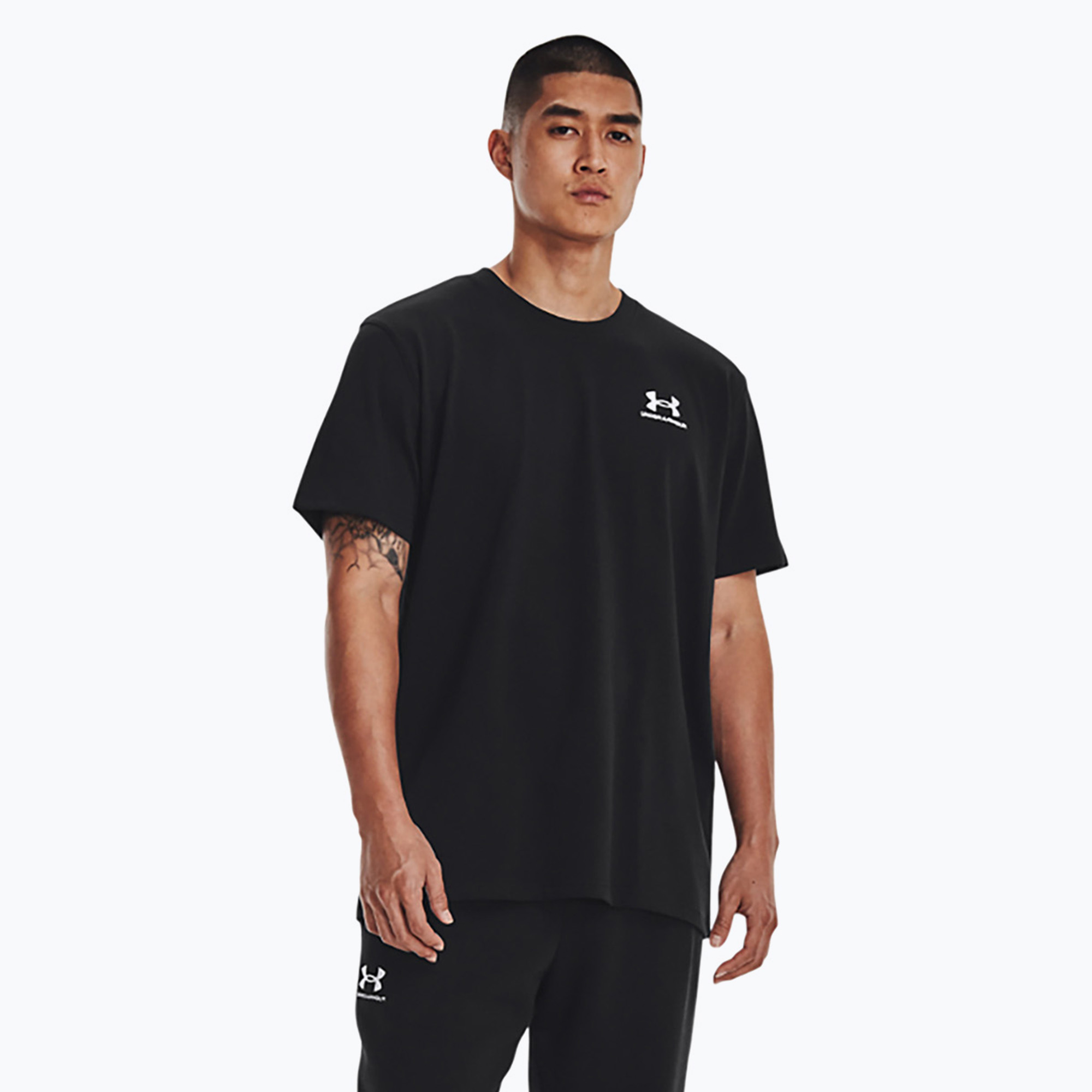 Koszulka męska Under Armour Logo Emb Heavyweight black/white | WYSYŁKA W 24H | 30 DNI NA ZWROT