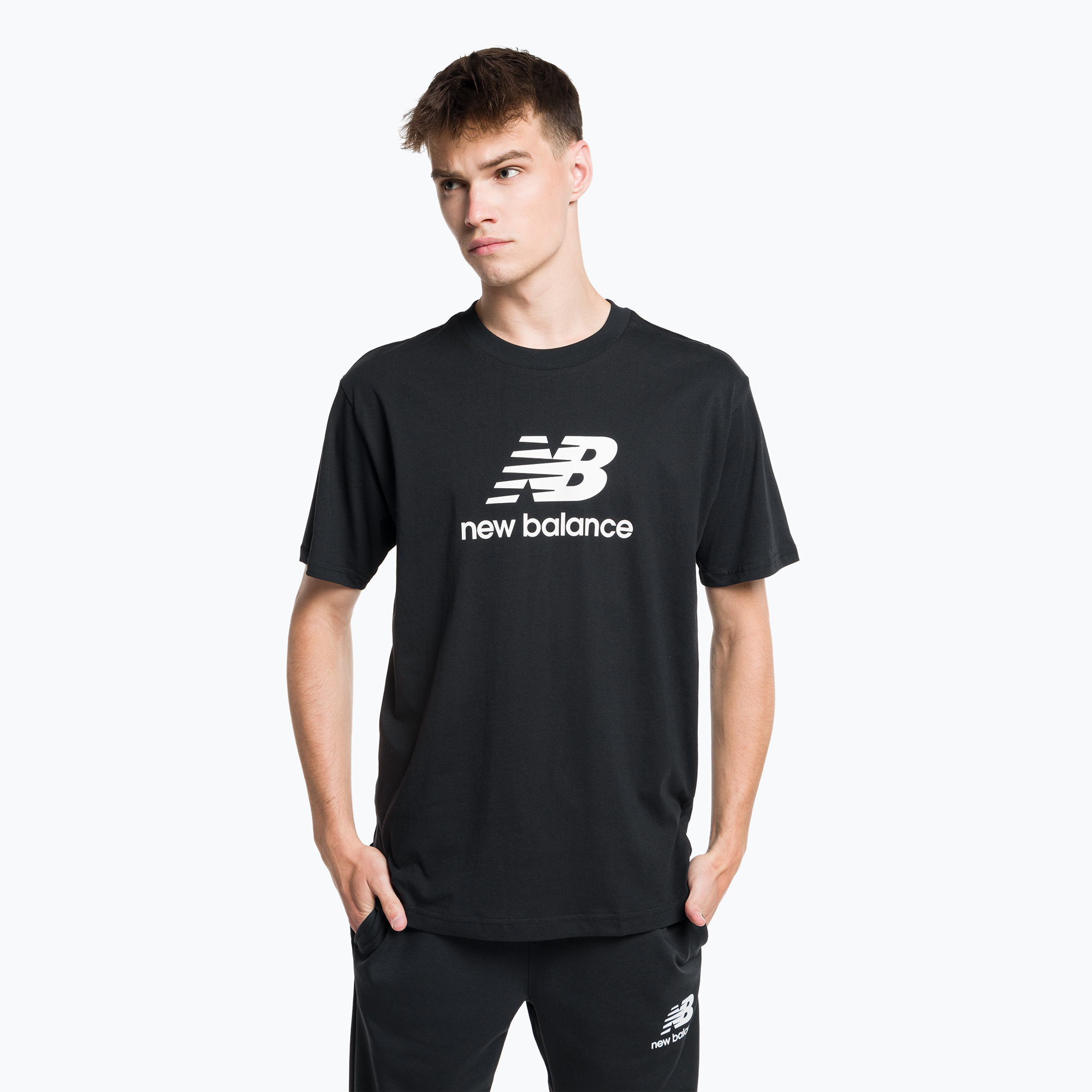 Koszulka męska New Balance Essentials Stacked Logo black | WYSYŁKA W 24H | 30 DNI NA ZWROT