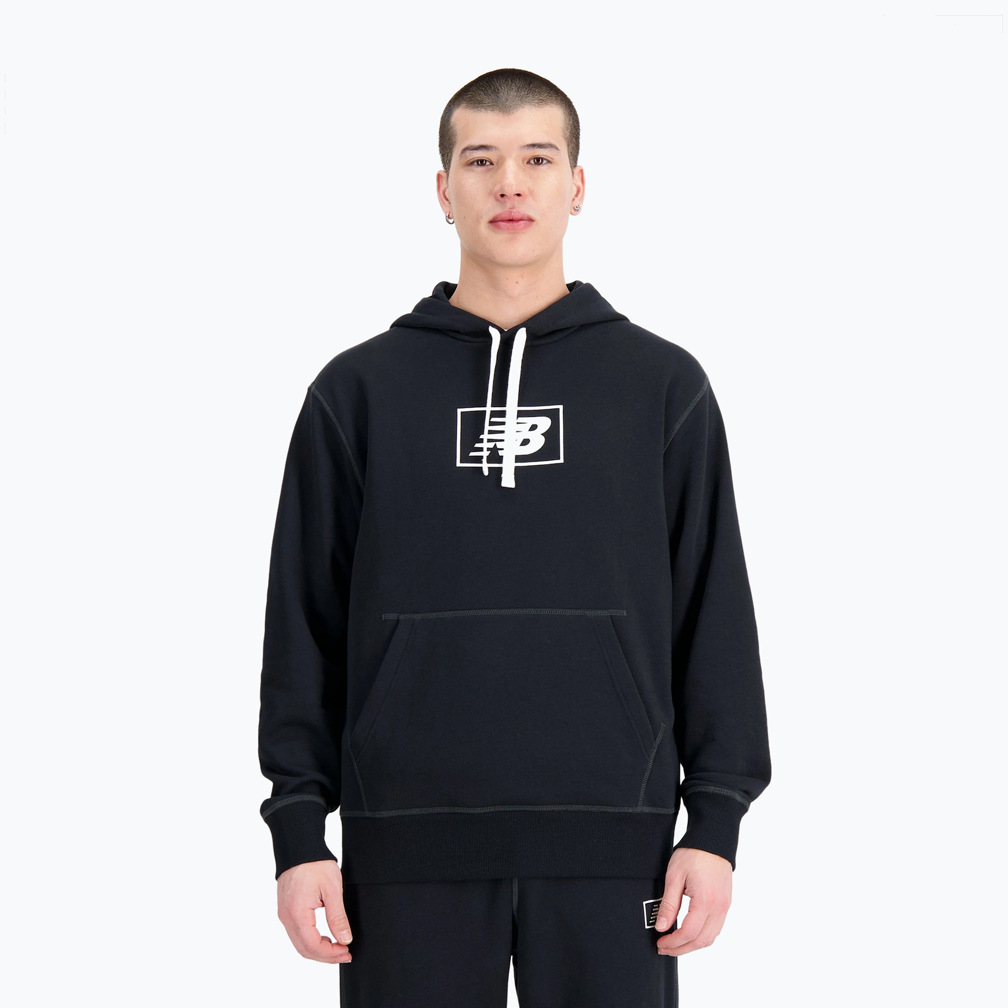 Bluza męska New Balance Essentials Hoodie black | WYSYŁKA W 24H | 30 DNI NA ZWROT