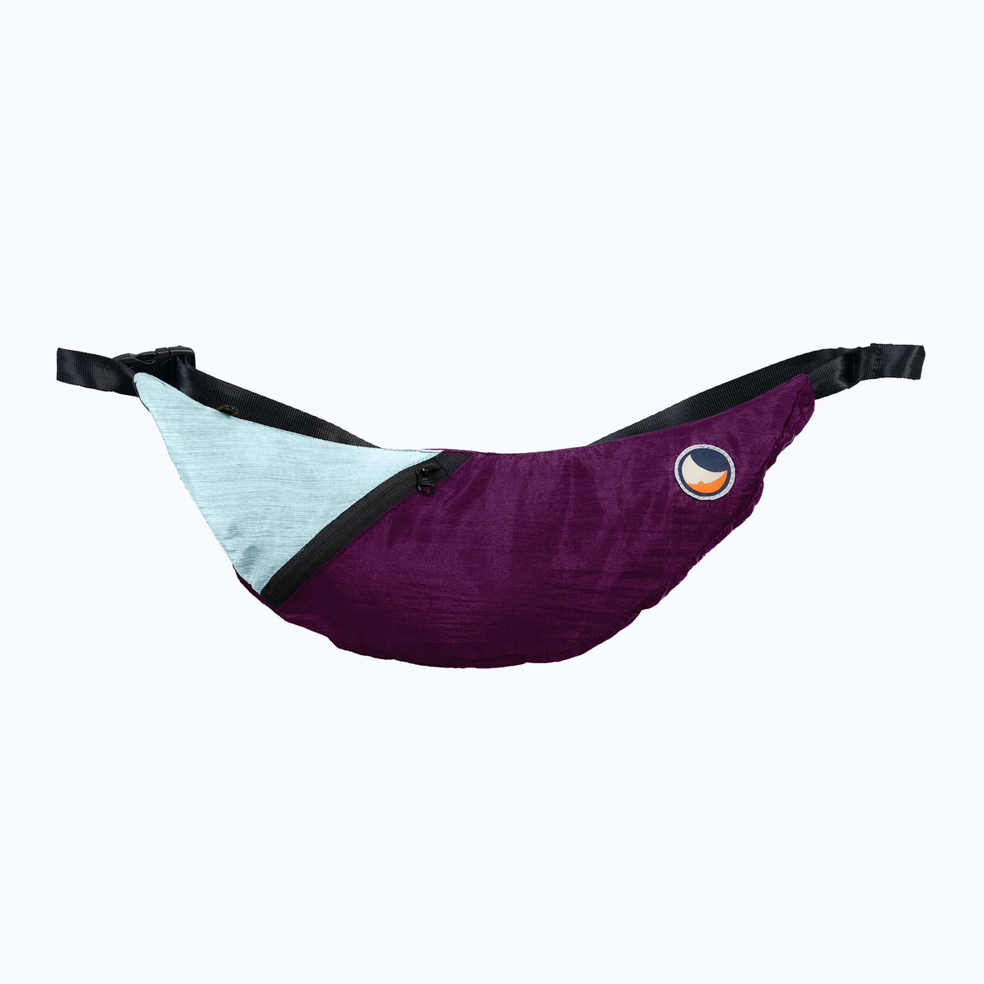 Saszetka na ramię Ticket To The Moon Upcycled Sling bag plum/cloud 