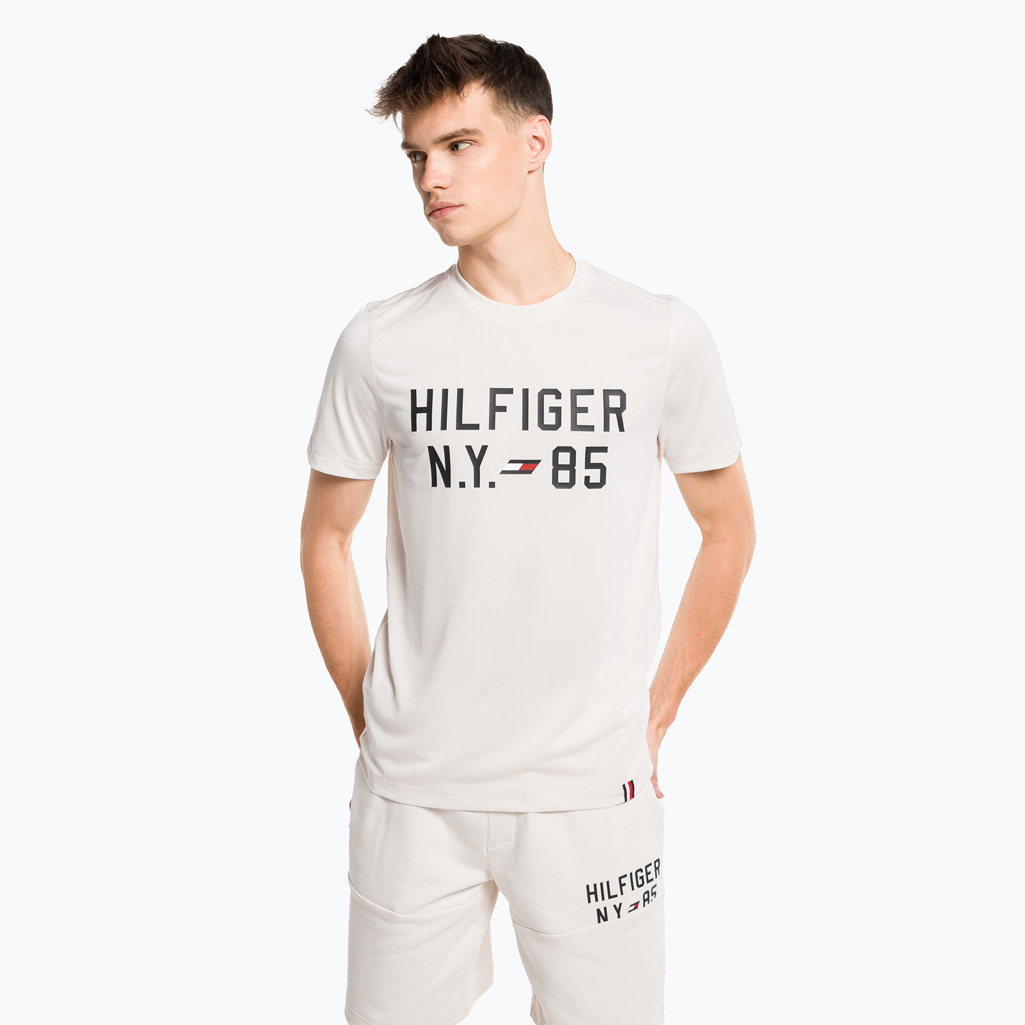 Koszulka męska Tommy Hilfiger Graphic Training beige | WYSYŁKA W 24H | 30 DNI NA ZWROT