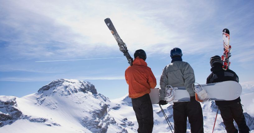 Przygotowanie do sezonu narciarskiego: praktyczne wskazówki dla narciarzy i snowboardzistów 