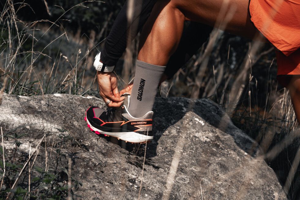 Buty trailowe do zadań specjalnych, czyli co warto wiedzieć o nowych Salomon Thundercross