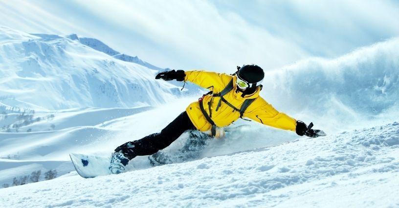 Jak wybrać spodnie snowboardowe? Poradnik dla początkujących snowboardzistów