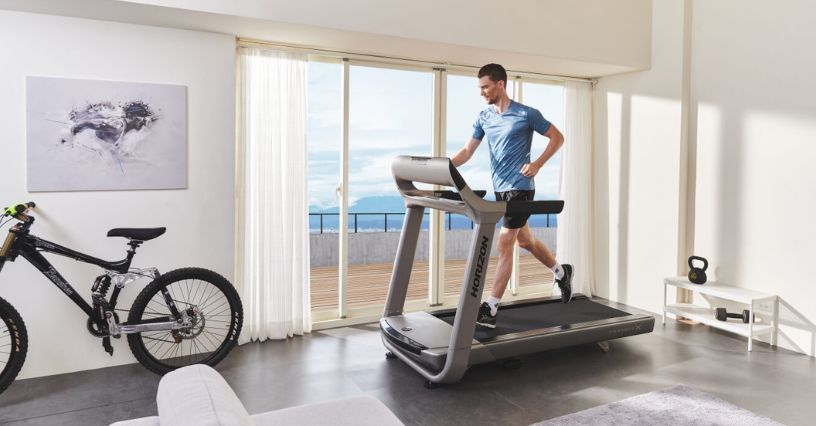 Bieżnia do domu – jaka będzie najlepsza? Rodzaje bieżni, najważniejsze parametry, polecane modele