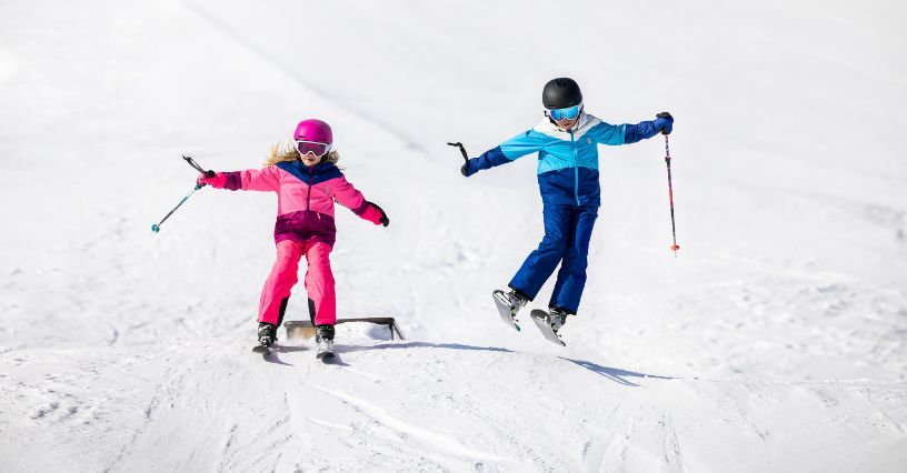 Kurtka narciarska chłopięca i dziewczęca – przegląd niezawodnych i funkcjonalnych kurtek na narty dla dzieci