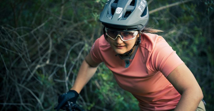 Koszulka rowerowa – jak dobrać do stylu jazdy? 
