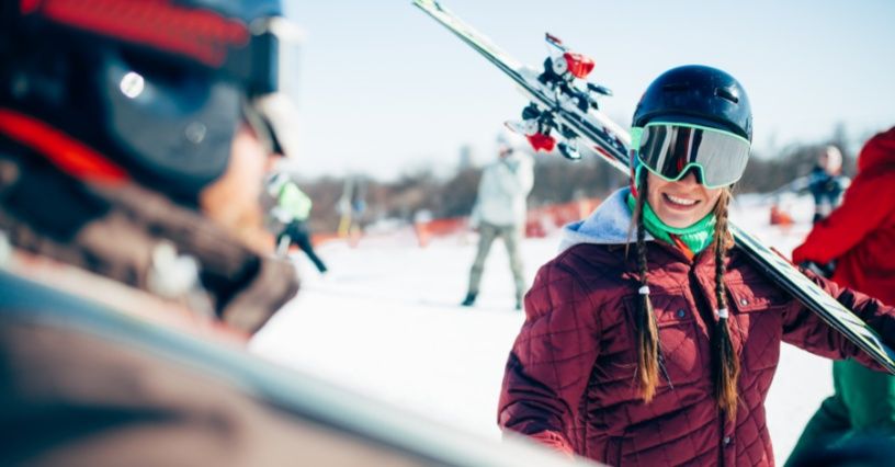 Jazda na nartach: podstawy techniki jazdy dla początkujących narciarzy