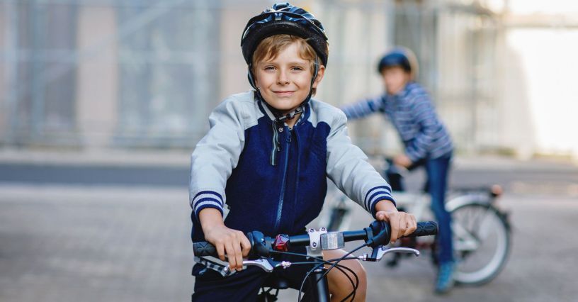 Karta rowerowa: do czego uprawnia i kiedy jest obowiązkowa? Jak wygląda egzamin? Gdzie można zdać kartę rowerową?