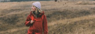 Jaka kurtka na jesień w góry? Softshell, hardshell, puch czy syntetyk?
