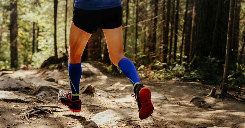 Skarpety kompresyjne do biegania – co dają i jakie wybrać?